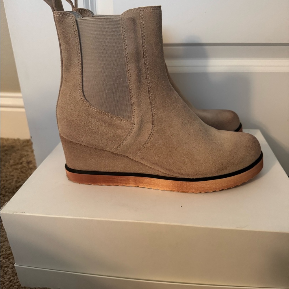 Tan suede Wedge Ankle Boots